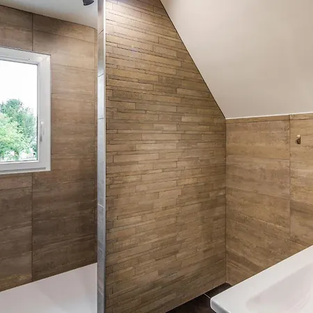 Дом отдыха 4 Bedroom Stunning In *