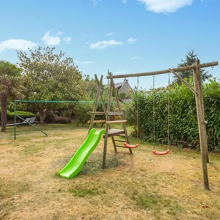 4 Bedroom Stunning In Cancale
